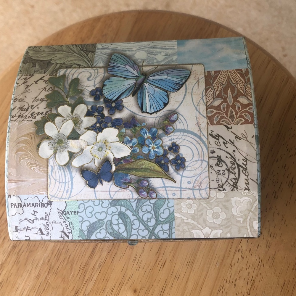 Verbena Soap with Keepsake Musical Box